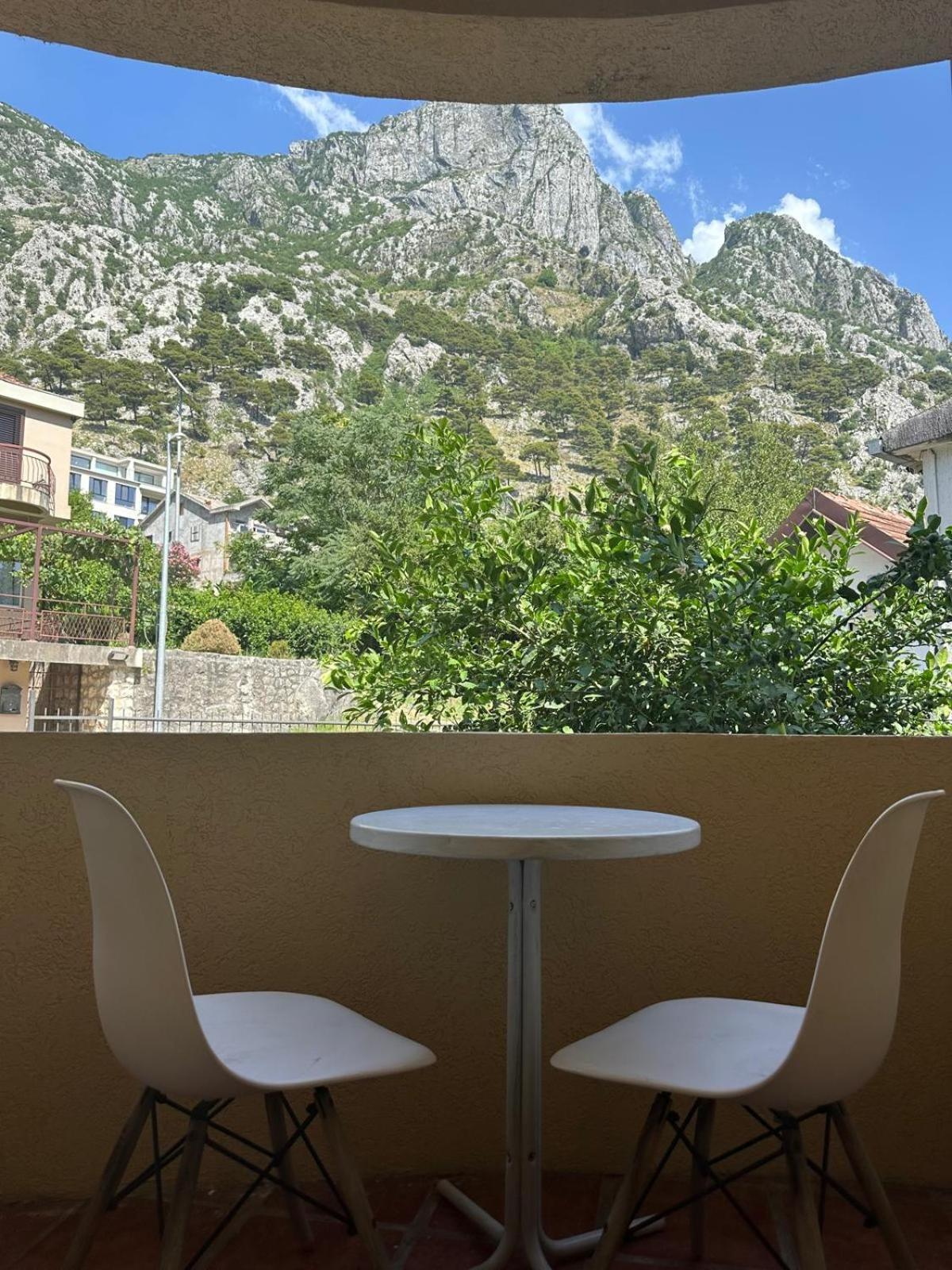 Themis Hotel Kotor