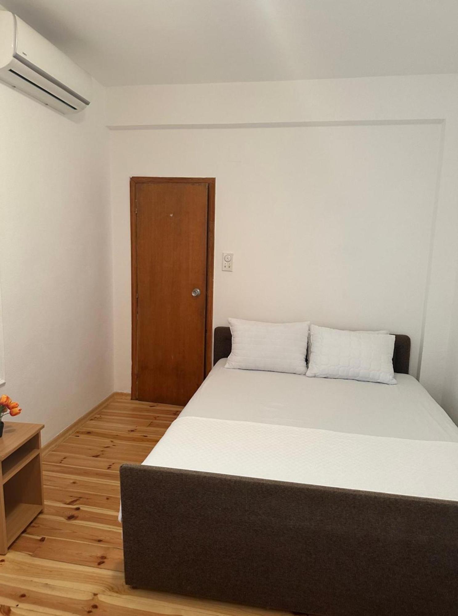 Hotel Themis