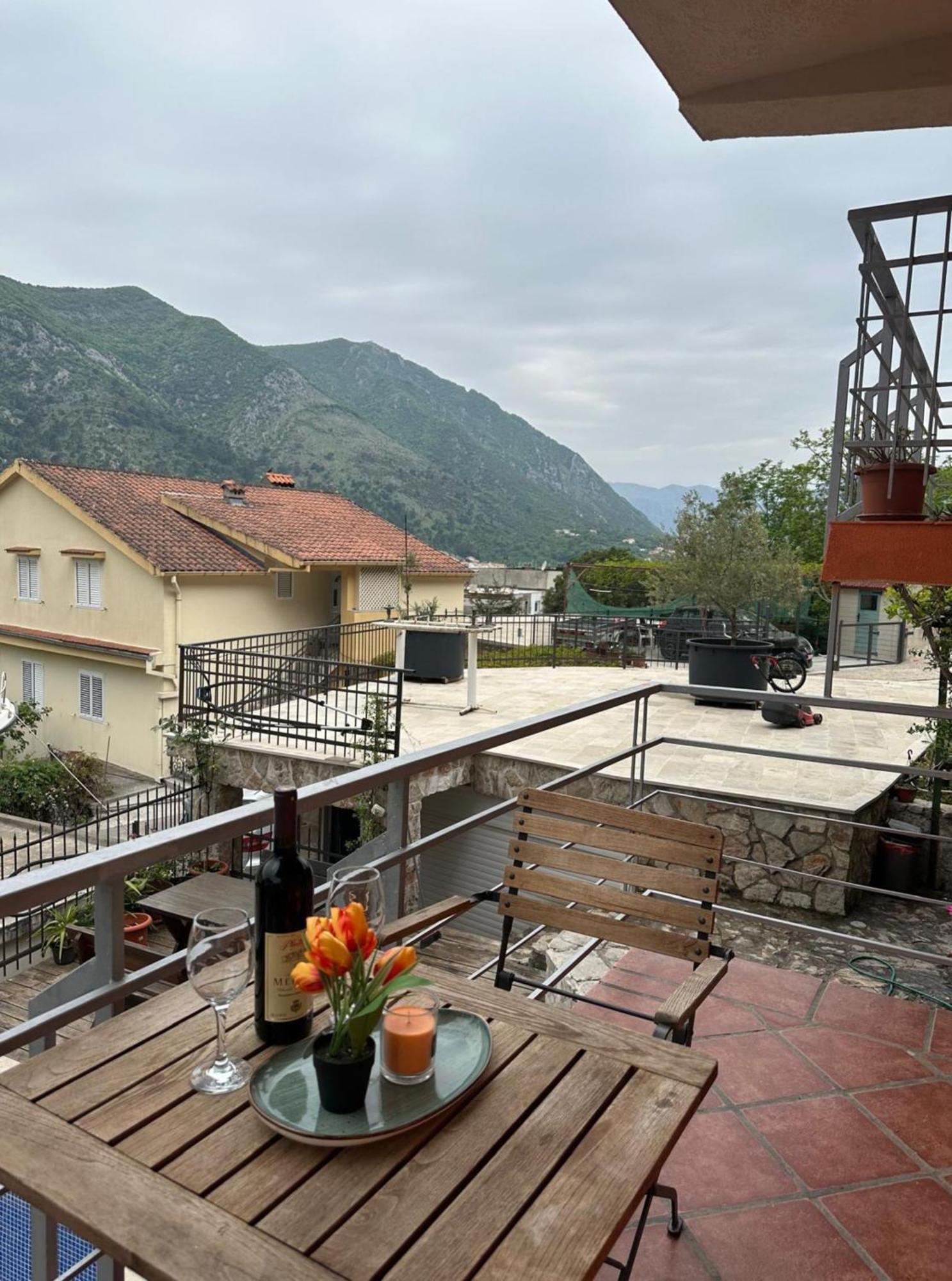 Themis Hotel